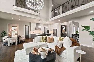 This beautiful Don Julian-built home offers an open - photo 15