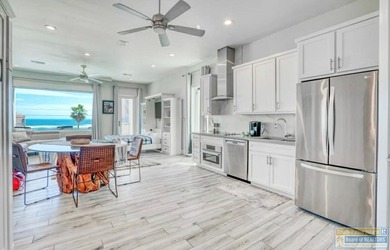 Perfect location on Gulf Blvd featuring 5BR/5BA that was built - photo 17