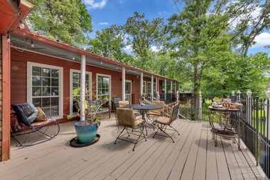 Owners are ready to move!! Priced below market Value this - photo 3