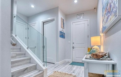 Perfect location on Gulf Blvd featuring 5BR/5BA that was built - photo 24