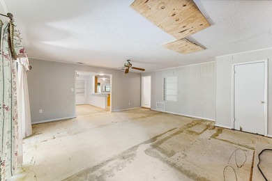 Just 5 miles North of town, approximately 22 acres with a couple - photo 25