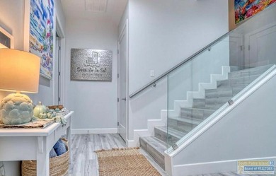 Perfect location on Gulf Blvd featuring 5BR/5BA that was built - photo 25