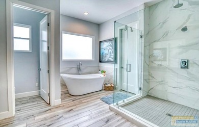 Perfect location on Gulf Blvd featuring 5BR/5BA that was built - photo 30