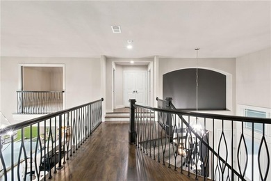 This beautiful Don Julian-built home offers an open - photo 37
