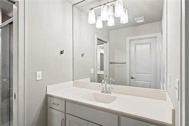 This beautiful Don Julian-built home offers an open - photo 42