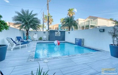 Perfect location on Gulf Blvd featuring 5BR/5BA that was built - photo 42