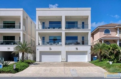 Perfect location on Gulf Blvd featuring 5BR/5BA that was built - photo 45