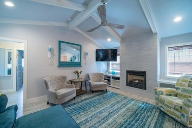 Income-Producing Vacation Rental Opportunity in the Heart of - photo 8