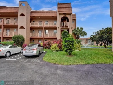 (private lake, pond, creek) Condo For Sale in Sunrise Florida