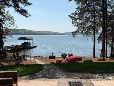 Magnificent lakefront retreat with private pier only an hour - photo 5