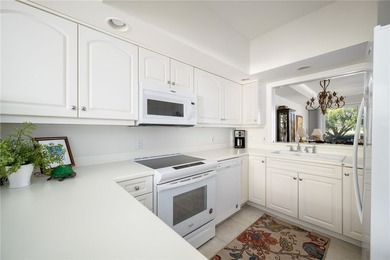 TURN KEY & BEST DEAL IN OAK HARBOR!! Beautifully furnished - photo 14