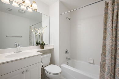 TURN KEY & BEST DEAL IN OAK HARBOR!! Beautifully furnished - photo 22