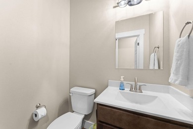 Experience luxury, scale, in this stunning 9-bedroom, 9-bathroom - photo 23