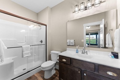 Experience luxury, scale, in this stunning 9-bedroom, 9-bathroom - photo 27