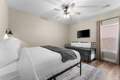 Experience luxury, scale, in this stunning 9-bedroom, 9-bathroom - photo 28