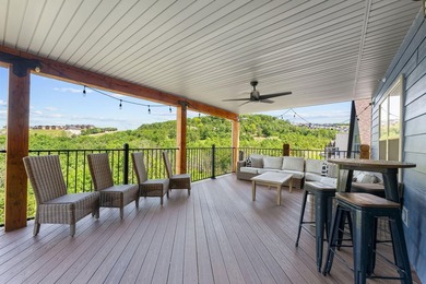Experience luxury, scale, in this stunning 9-bedroom, 9-bathroom - photo 30