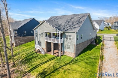 Experience refined living in this better-than-new residence - photo 32