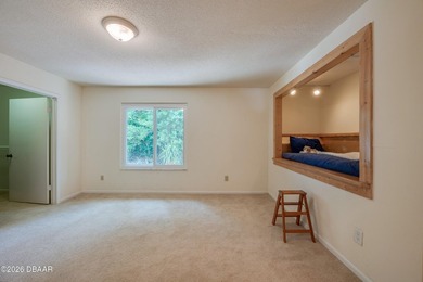 Tucked away on a quiet cul-de-sac in the desirable Tomoka Oaks - photo 32