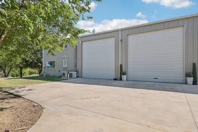 Enjoy wide-open country living with this versatile barndominium - photo 32
