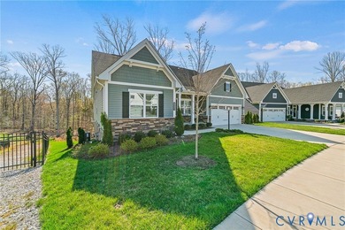Experience refined living in this better-than-new residence - photo 33