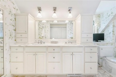 *Twin Ledges* located on historic Ocean Drive, is a charming - photo 34