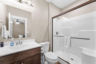 Experience luxury, scale, in this stunning 9-bedroom, 9-bathroom - photo 36