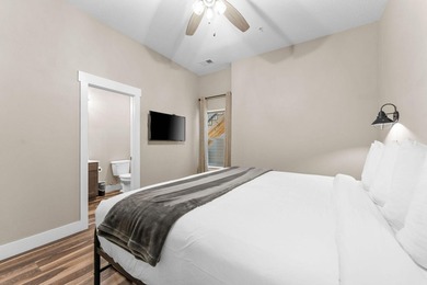Experience luxury, scale, in this stunning 9-bedroom, 9-bathroom - photo 38