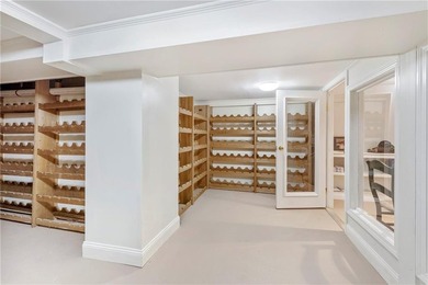 *Twin Ledges* located on historic Ocean Drive, is a charming - photo 43