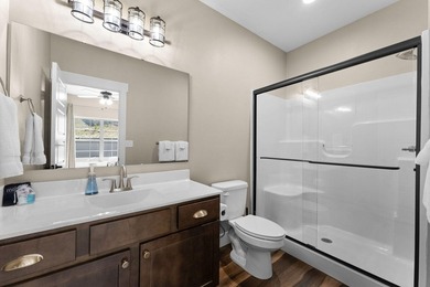 Experience luxury, scale, in this stunning 9-bedroom, 9-bathroom - photo 45