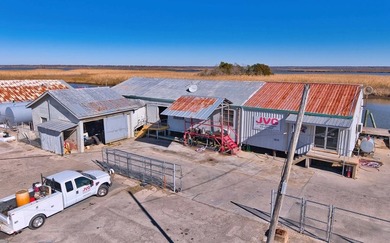 PRIME COMMERCIAL LISTING WITH NUMEROUS POSSIBILITIES TO MONETIZE - photo 11