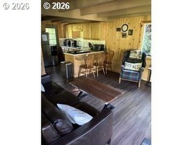 Gorgeous private lake retreat located 4 minute boat ride from - photo 11