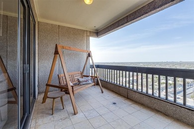 Stunning 3 bedroom 3 bath unit at the Shelton in HPISD. This