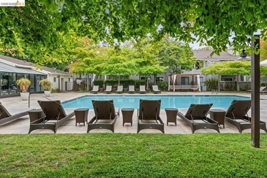 Exquisite resort-style condo in the prominent East Bay paradise - photo 32