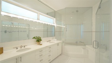 Don't miss this unique opportunity to own a stunning oversized - photo 32