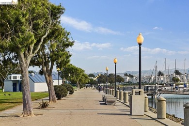 Exquisite resort-style condo in the prominent East Bay paradise - photo 38