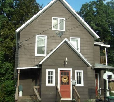 Mohawk River Home For Sale in Canajoharie New York