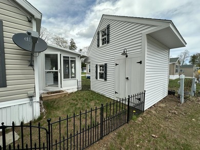Have you been dreaming of a seasonal park model on a corner lot - photo 4