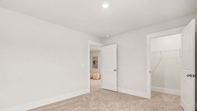 Enjoy Exclusive Homeowner Perks Right in your Backyard! All new - photo 19