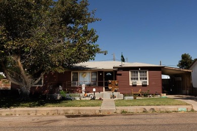 Welcome to this delightful 3-bedroom, 1-bathroom home offering 1