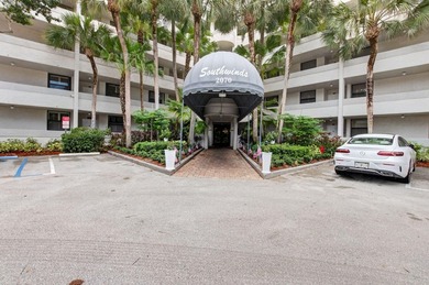 Welcome to this waterfront totally updated Penthouse condominium - photo 30