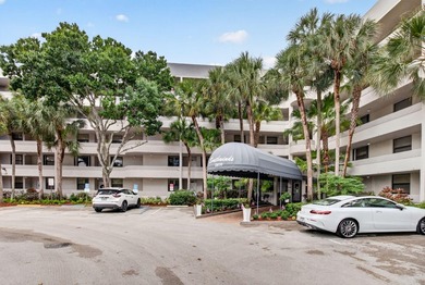Welcome to this waterfront totally updated Penthouse condominium - photo 32