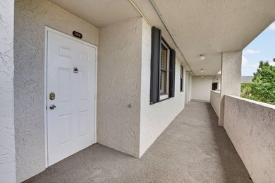 Welcome to this waterfront totally updated Penthouse condominium - photo 37