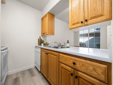 Beautifully updated end-unit townhome tucked away in the quiet - photo 5