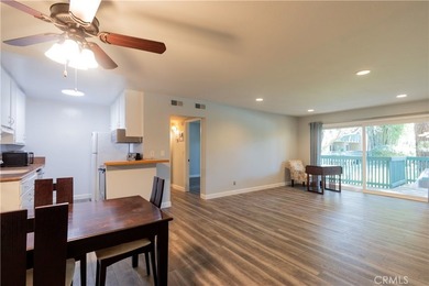 Positioned within the lush, gated enclave of Stoneybrook Villas - photo 4