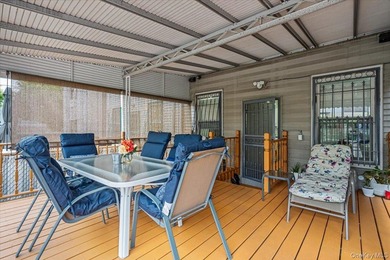 Beautiful Diamond Condition 2 Family Home In The Heart Of The - photo 22