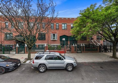 Beautiful Diamond Condition 2 Family Home In The Heart Of The - photo 24