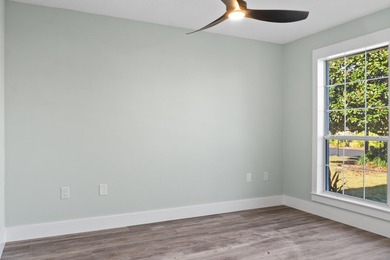 Located in the extremely popular Paradise Retreat subdivision - photo 5