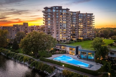 Lake Home For Sale in Laval (Chomedey),