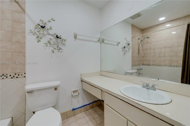 Charming single-story fee-simple townhouse in a coveted prime