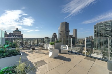 Vue panoramique depuis le 29e etage : feux d'artifice estivaux - photo 15